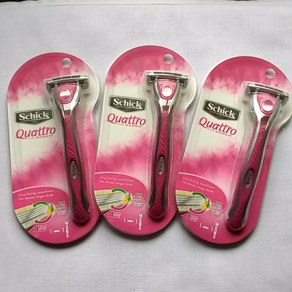 Schick Quattro for Women Razor, 1 Razor Handle and 1 blade * 3 NWOT